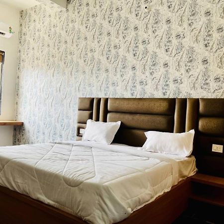 מטורה Hotel B P Emerald מראה חיצוני תמונה